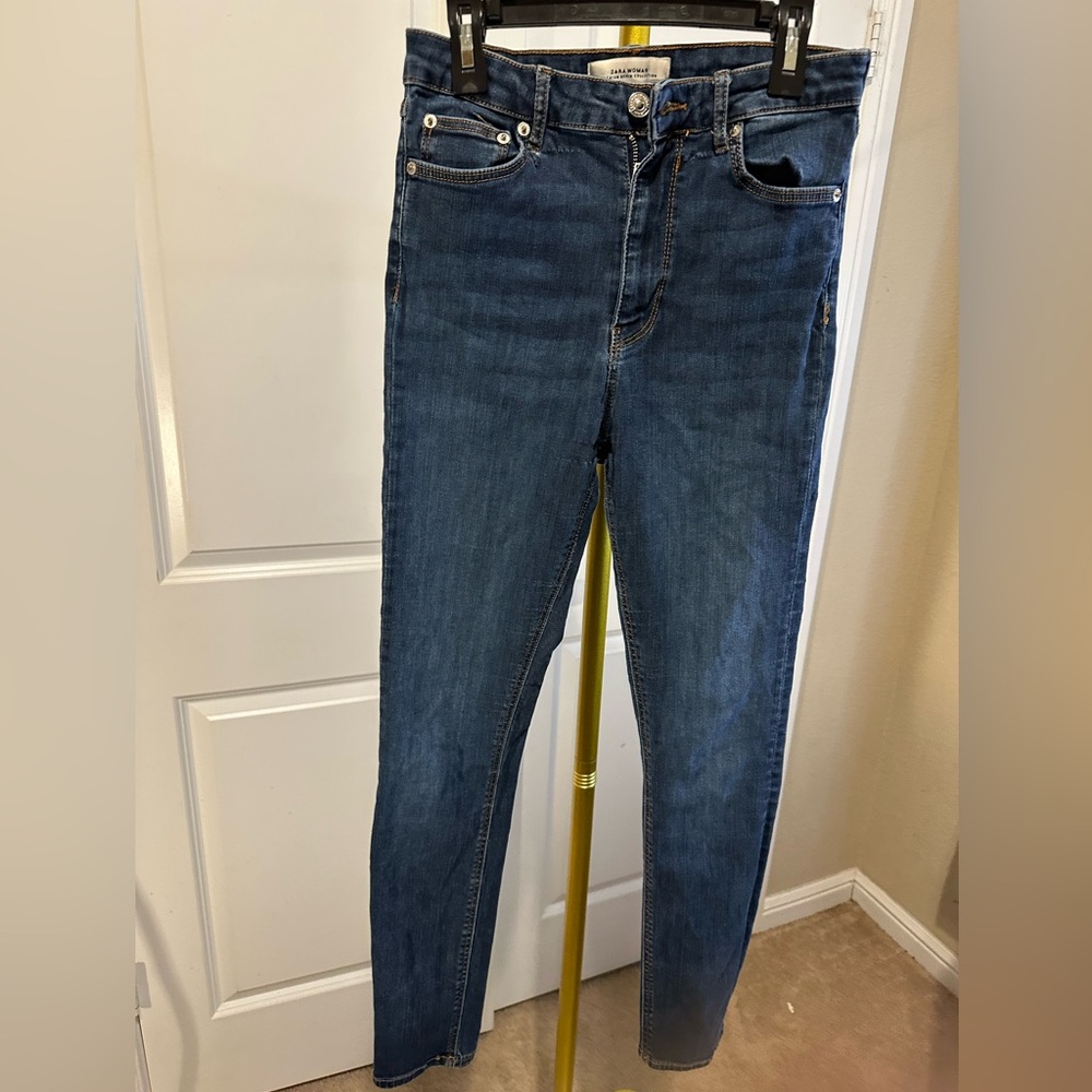 Zara Woman Premium Denim Collection Jeans. Size 6/27